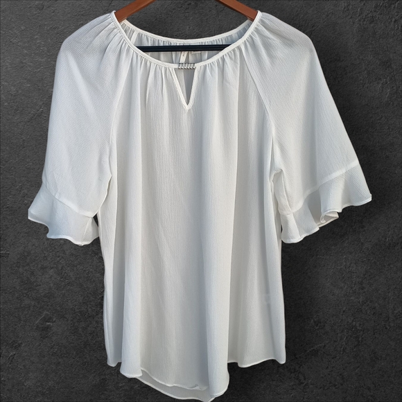 C Est. 1946 Tops - Women’s White Blouse XL with Metal Detail & Ruffle Sleeves